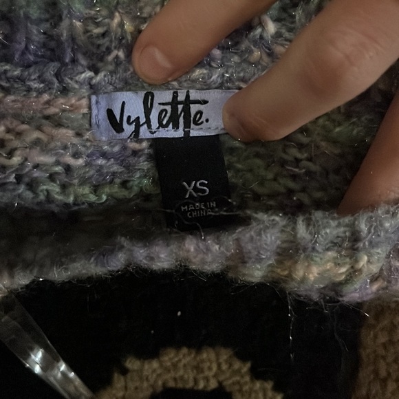 Multicolored - Picture 2 of 2